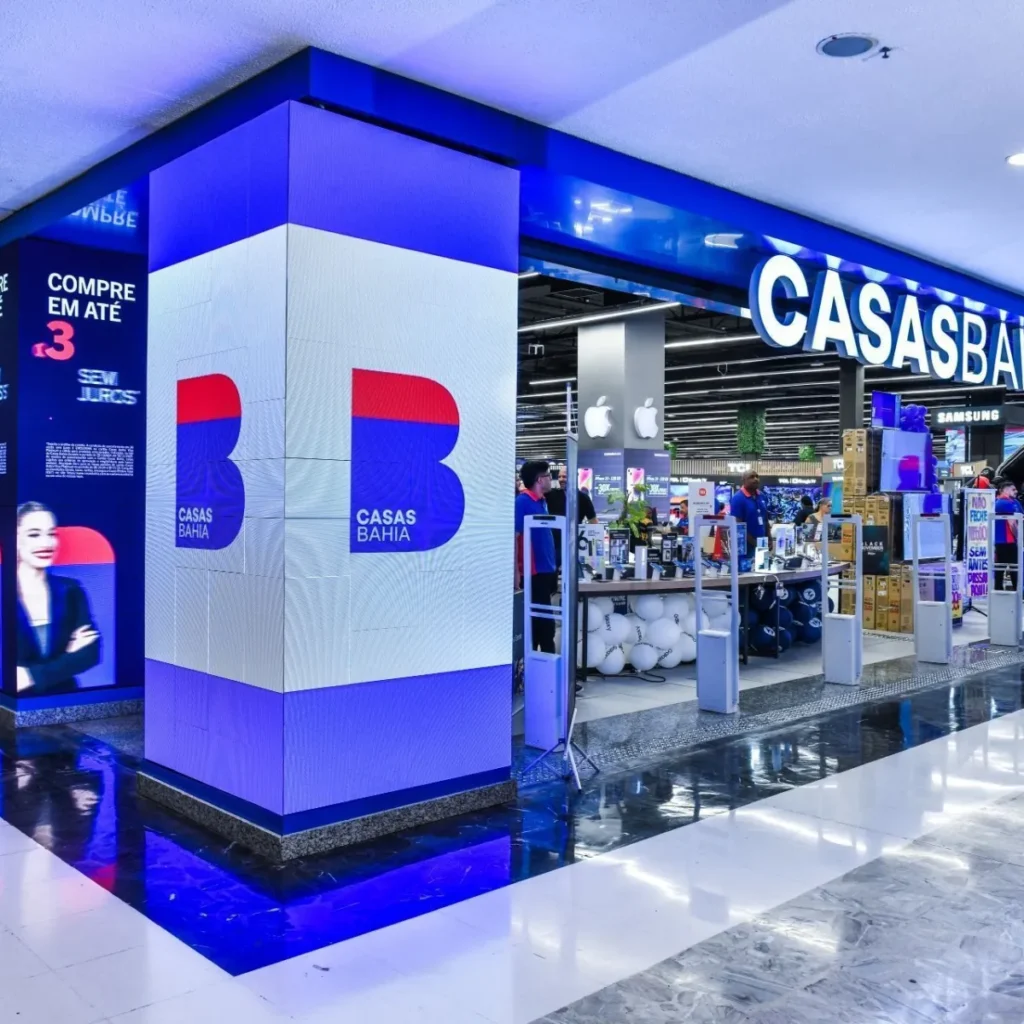 a Casas Bahia passou a enfrentar dificuldades para recompor estoques diante das restrições de crédito
